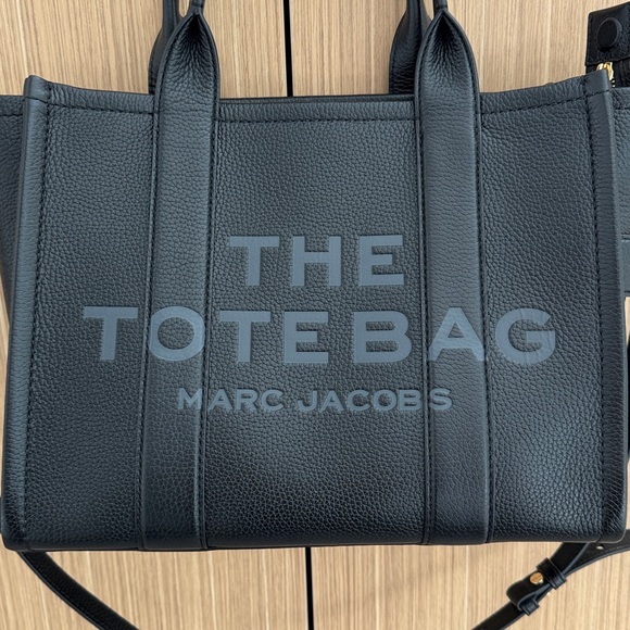 Marc Jacobs Black Leather The Tote Bag - Picture 2 of 12